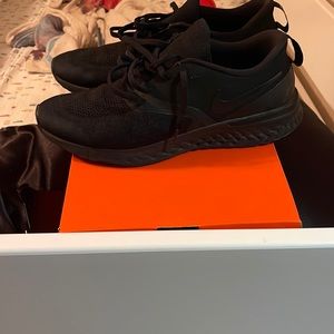 Nike odyssey flyknit